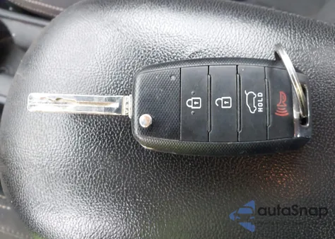 2014 Kia Soul z USA, uszkodzony, nr VIN KNDJN2A20E7076558